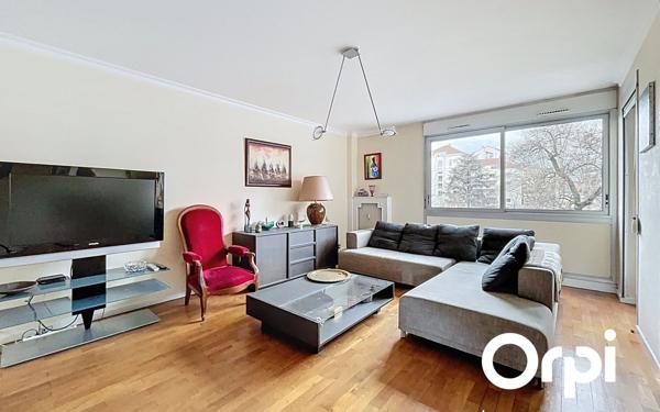 Appartement à vendre    4 pièces • 108,30 m2 Villeurbanne