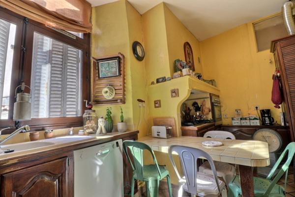 Thiers centre ville - Appartement ancien 143m²