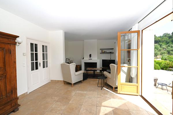Maison 7 pièce(s) 195 m2 - Châteauneuf-de-Grasse