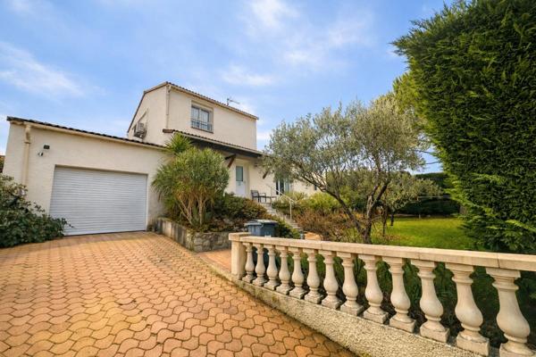 Maison familiale avec piscine, proche commodités
