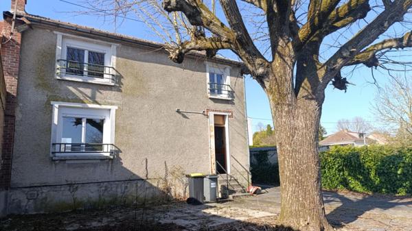 Maison Fere Champenoise 6 pièce(s) 106 m2