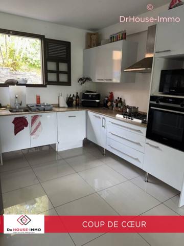 Appartement à louer 3 pièces de 75 m²