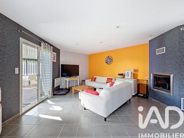 Maison à vendre 6 pièces 107 m² Peaugres