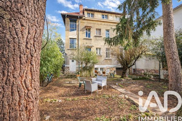 Maison à vendre 9 pièces 186 m² Sceaux