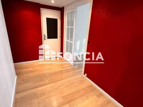 Location Appartement 3 pièces 69.6 m² - 26 AVENUE JEAN JAURES Roubaix 59100