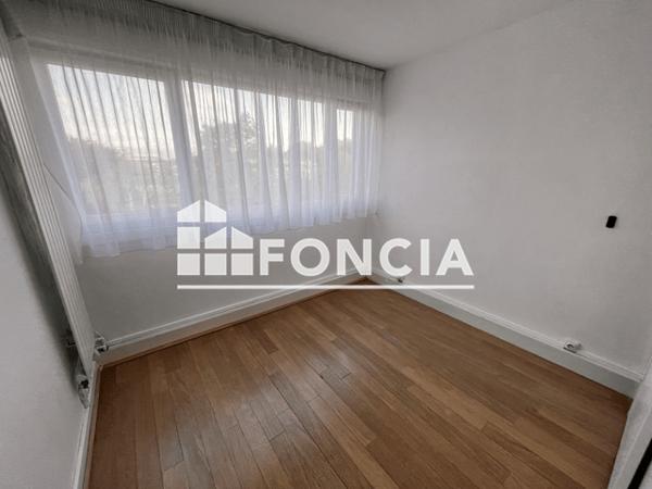 Location Appartement 3 pièces 69.6 m² - 26 AVENUE JEAN JAURES Roubaix 59100
