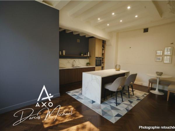 Immeuble de caractère – ~375 m² | Maison principale, 3 appartements loués, local professionnel | Beaufort-en-Anjou