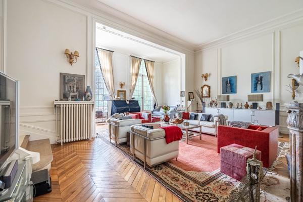 Magnifique duplex avec jardin au pied du golf de Saint-Cloud