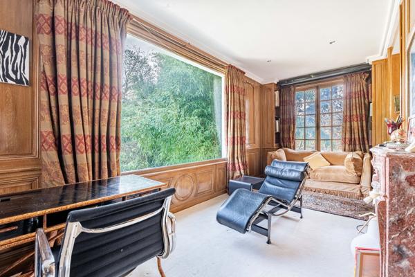 Magnifique duplex avec jardin au pied du golf de Saint-Cloud