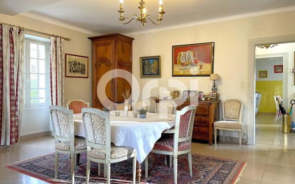 Maison à vendre    7 pièces • 150 m2 Évreux