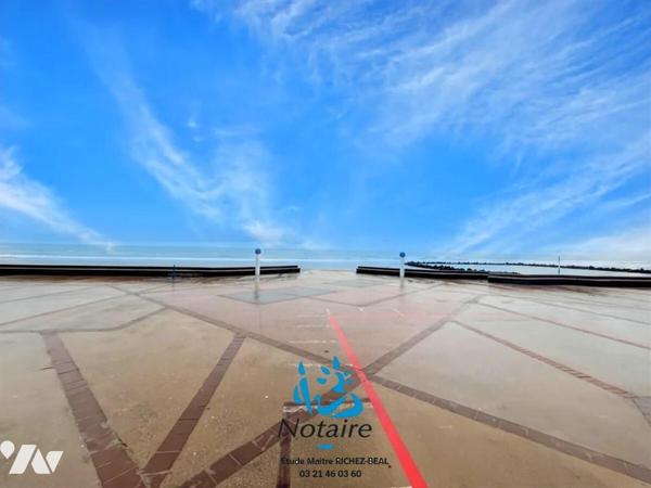 ACCES DIGUE - 2 CHAMBRES - REZ DE CHAUSSÉE - CENTRE VILLE