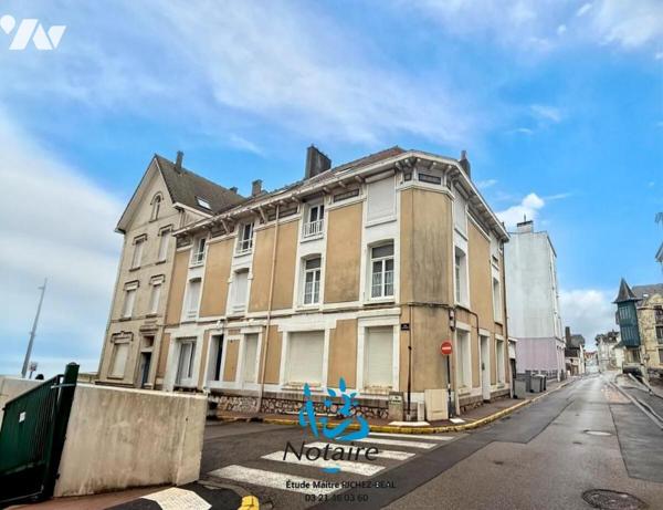 ACCES DIGUE - 2 CHAMBRES - REZ DE CHAUSSÉE - CENTRE VILLE