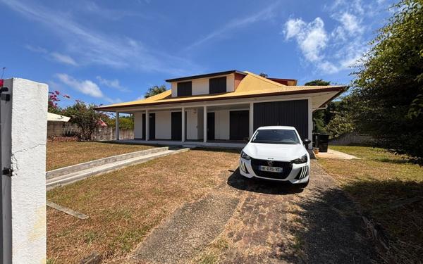 Maison à louer    6 pièces • 199 m2 Remire-Montjoly