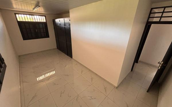 Maison à louer    6 pièces • 199 m2 Remire-Montjoly