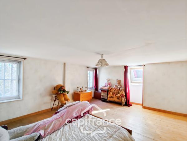 Maison à vendre 5 pièces BESSE SUR BRAYE (72) - terrain 397 m² -