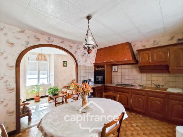 Maison à vendre 5 pièces BESSE SUR BRAYE (72) - terrain 397 m² -