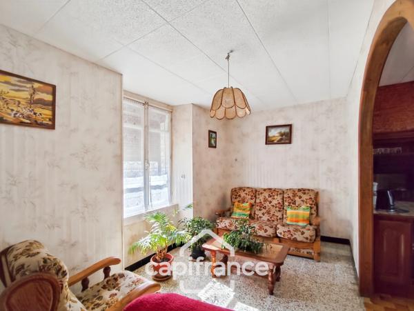 Maison à vendre 5 pièces BESSE SUR BRAYE (72) - terrain 397 m² -