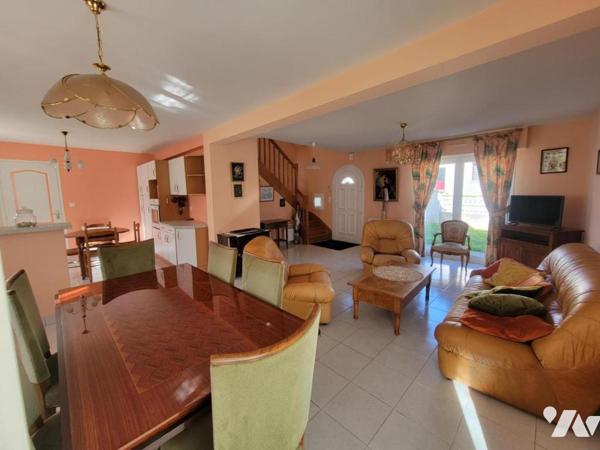 Maison d'habitation proche centre-ville et commodités