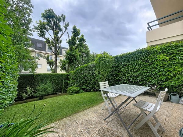 Appartement Carrières Sur Seine 2 pièce(s) 35 m2 220 000 € **  - Référence  162087