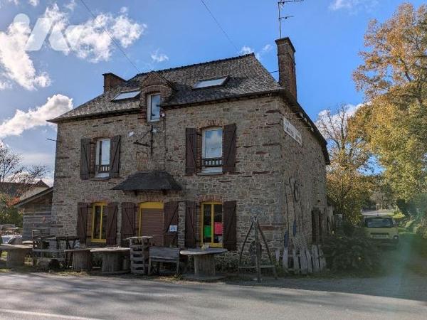 GUICHEN - Seulement chez 35 Notaires - Lieu emblématique du secteur à céder dans son ensemble -...