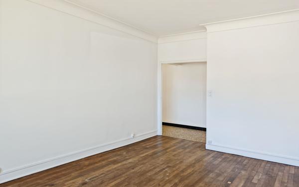 Maison à louer    4 pièces •  Razac-sur-l'Isle