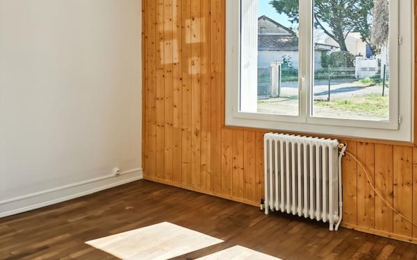 Maison à louer    4 pièces •  Razac-sur-l'Isle