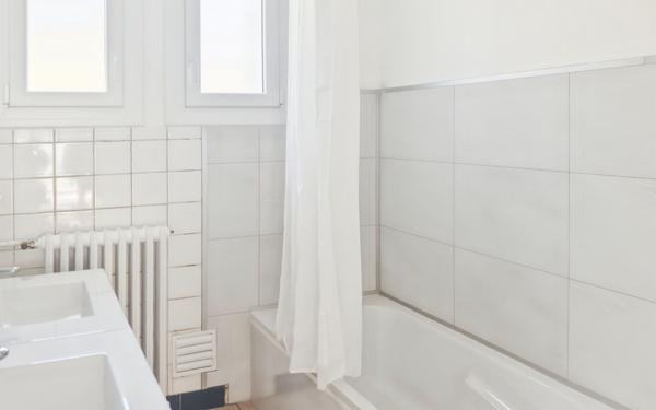 Maison à louer    4 pièces •  Razac-sur-l'Isle