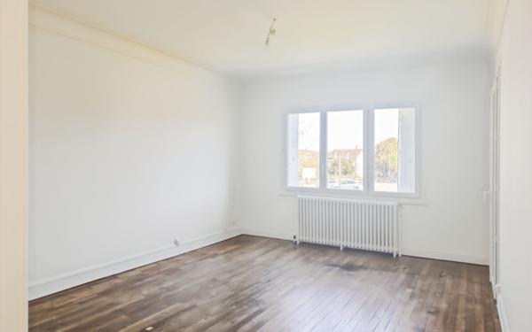 Maison à louer    4 pièces •  Razac-sur-l'Isle