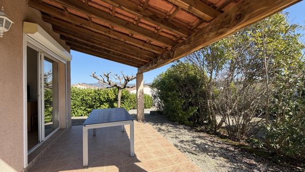 Domaine avec gîtes + villa de standing + 7 000 m² constructibles