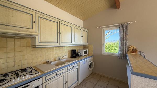Domaine avec gîtes + villa de standing + 7 000 m² constructibles