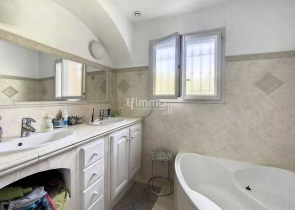 Maison 4 pièces de 74m2