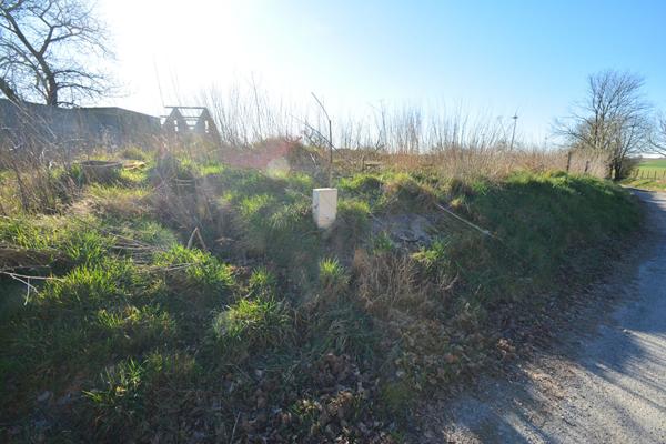 BRANCOURT LE GRANDE Terrain à batir 1000 m2 viabilisé avec dalle de fondation existante