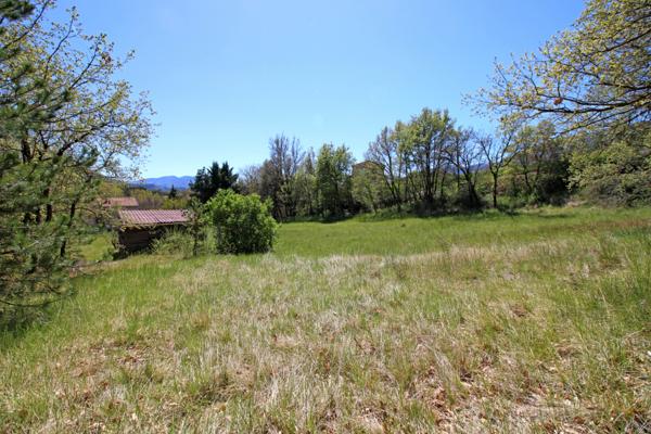 Alpes-de-Haute-Provence :Terrain viabilisé 1733m2 Le Brusquet (04 420)