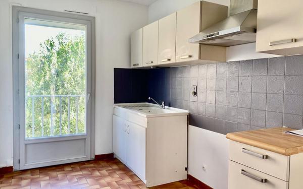 Appartement à louer    3 pièces • 64,15 m2 Pertuis