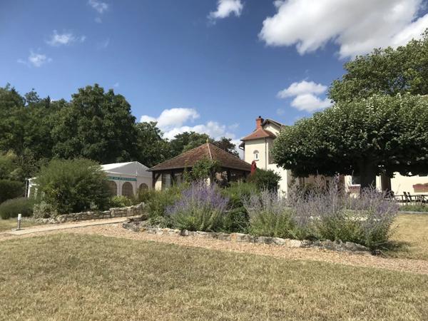 Vente Propriété 16 pièces à Pouilly-sur-Loire