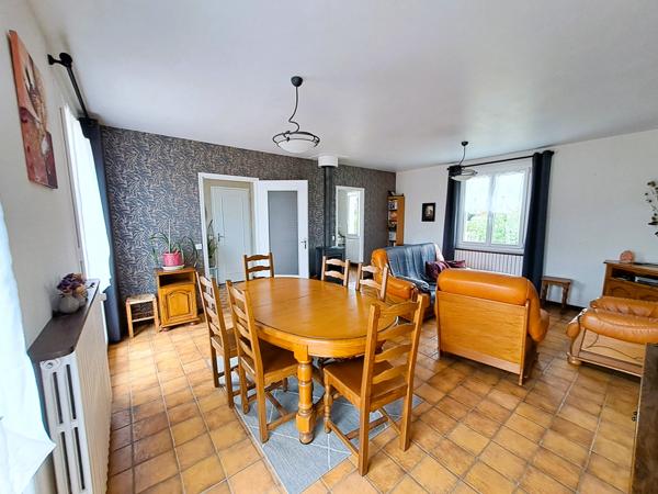 A SAISIR à Mailley et Chazelot ! Belles prestations pour cette maison avec parcelle constructible !