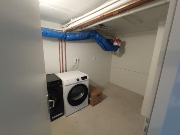 Challans, 1 chambre meublée, 1 bureau avec SDE privative et parties communes