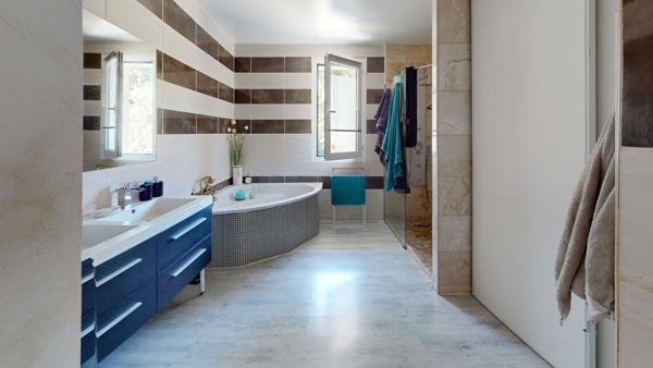 Maison St Vincent De Paul - 6 pièces- environ 150 m²