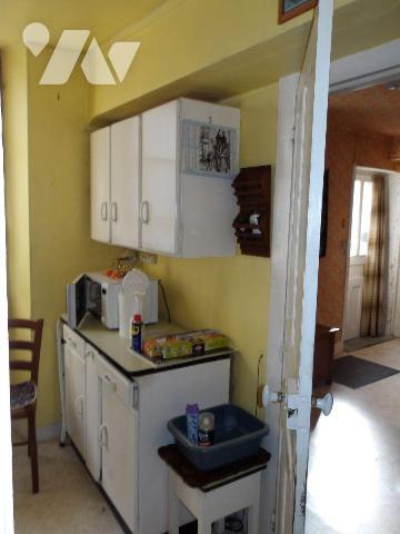 BOUSSAC (CREUSE) 23, A vendre QUARTIER HISTORIQUE Maison d'habitation ancienne en pierres compr...