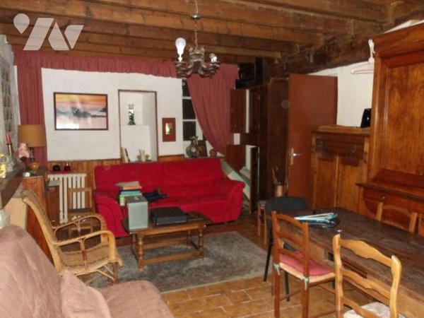 BOUSSAC (CREUSE) 23, A vendre QUARTIER HISTORIQUE Maison d'habitation ancienne en pierres compr...