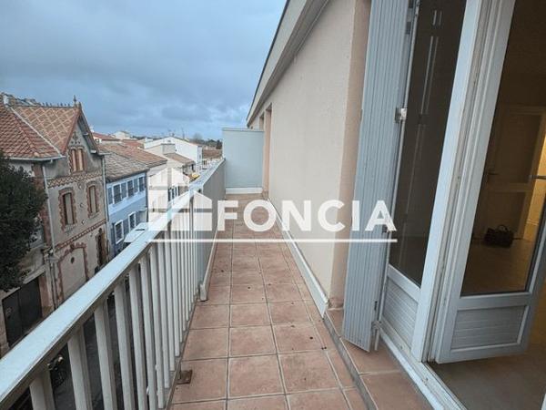 Location Appartement 3 pièces 66.44 m² - 6 RUE SALVET Narbonne 11100