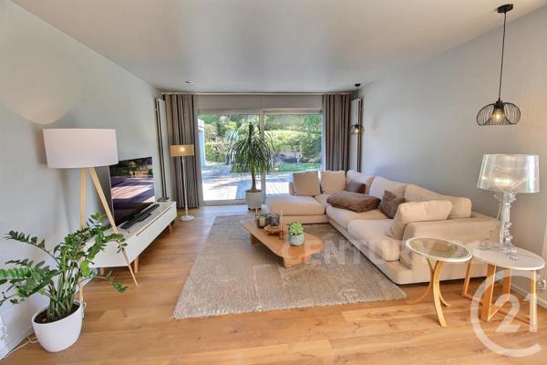 Maison à vendre  11 pièces - 406,58 m 2   ST AVOLD  - 57