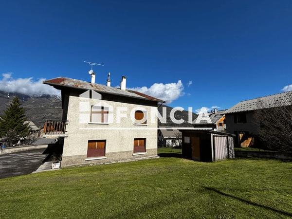 À vendre Maison 11 pièces 223 m² - Villar-saint-pancrace 05100