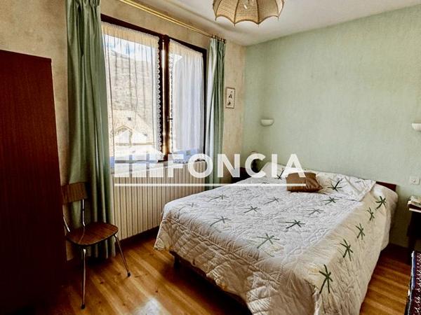 À vendre Maison 11 pièces 223 m² - Villar-saint-pancrace 05100