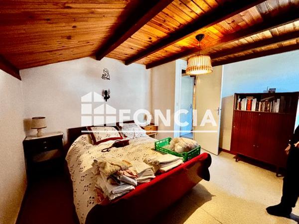 À vendre Maison 11 pièces 223 m² - Villar-saint-pancrace 05100