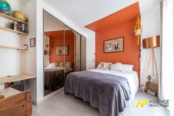 Appartement 2/3 Pièces à La Garenne-Colombes €309 000 ** - Référence 493CLR