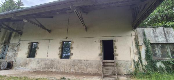 Maison à Saint-Léonard-des-Bois, 72130 - 5 pièces 160m²