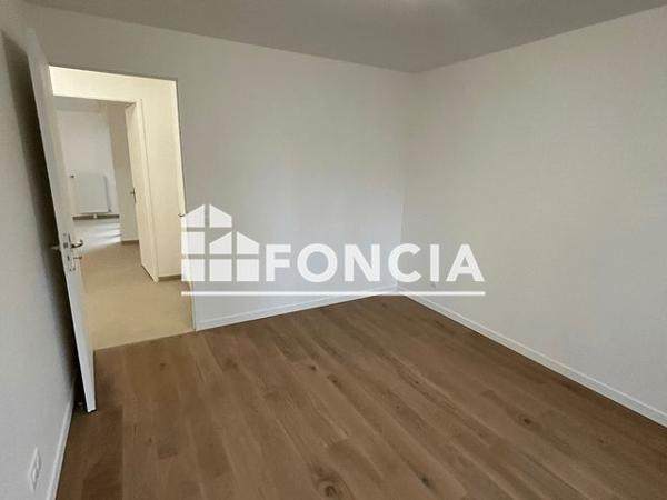 Location Appartement 3 pièces 56.3 m² - Le Plessis Robinson 92350