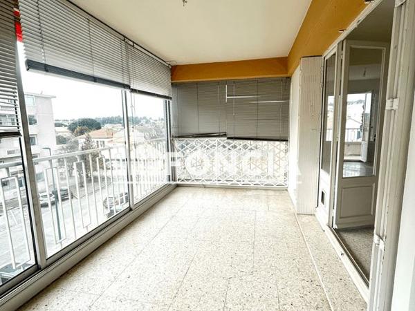 Location Appartement 4 pièces 80 m² - 60 RUE ALPHONSE DAUDET La Garde 83130
