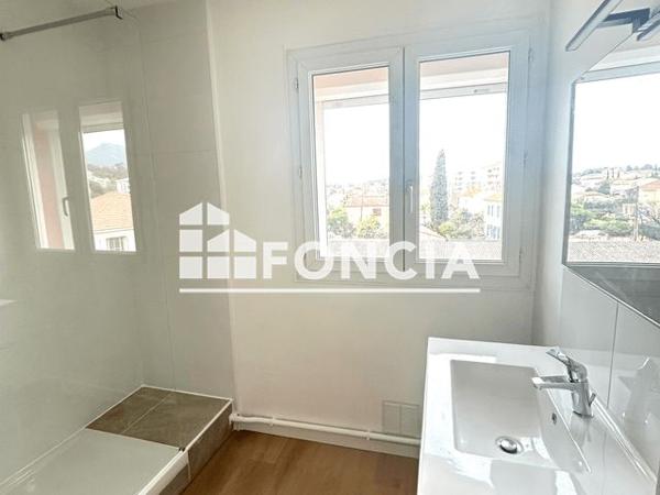 Location Appartement 4 pièces 80 m² - 60 RUE ALPHONSE DAUDET La Garde 83130